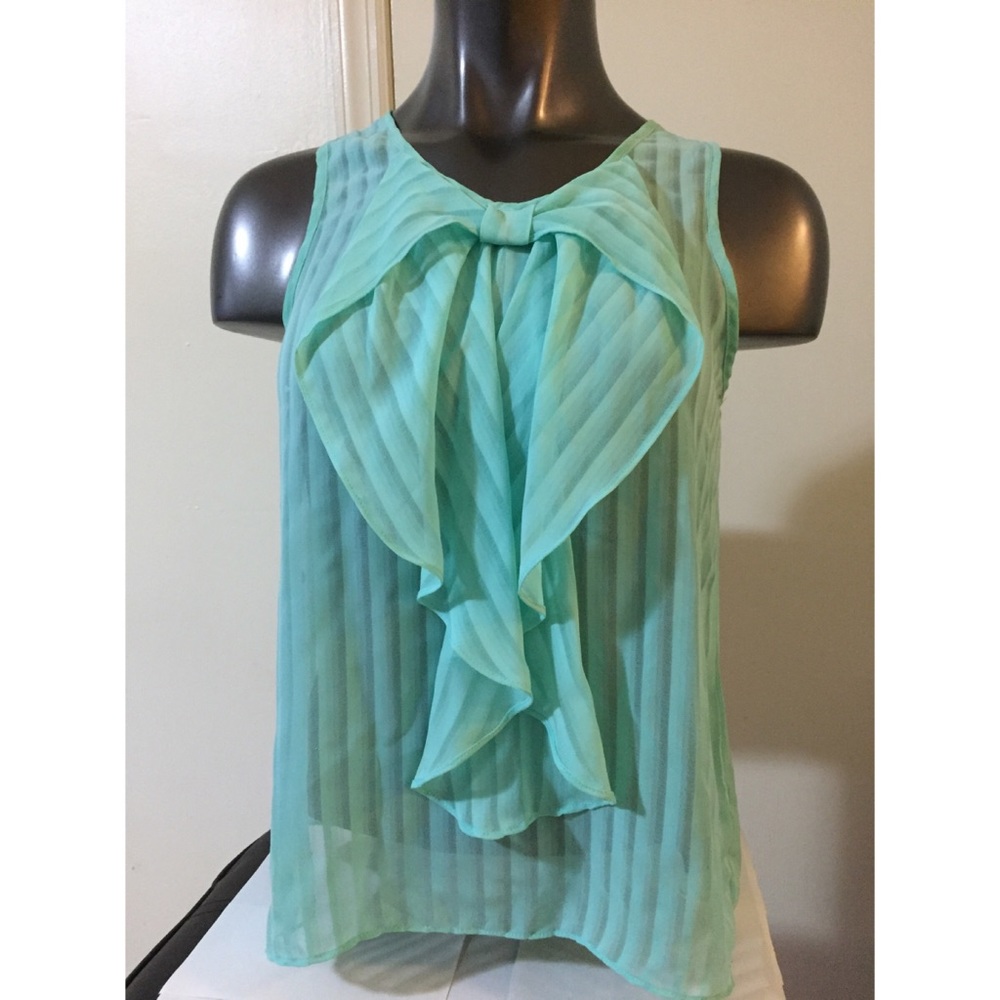 Byline Byer California Mint Top